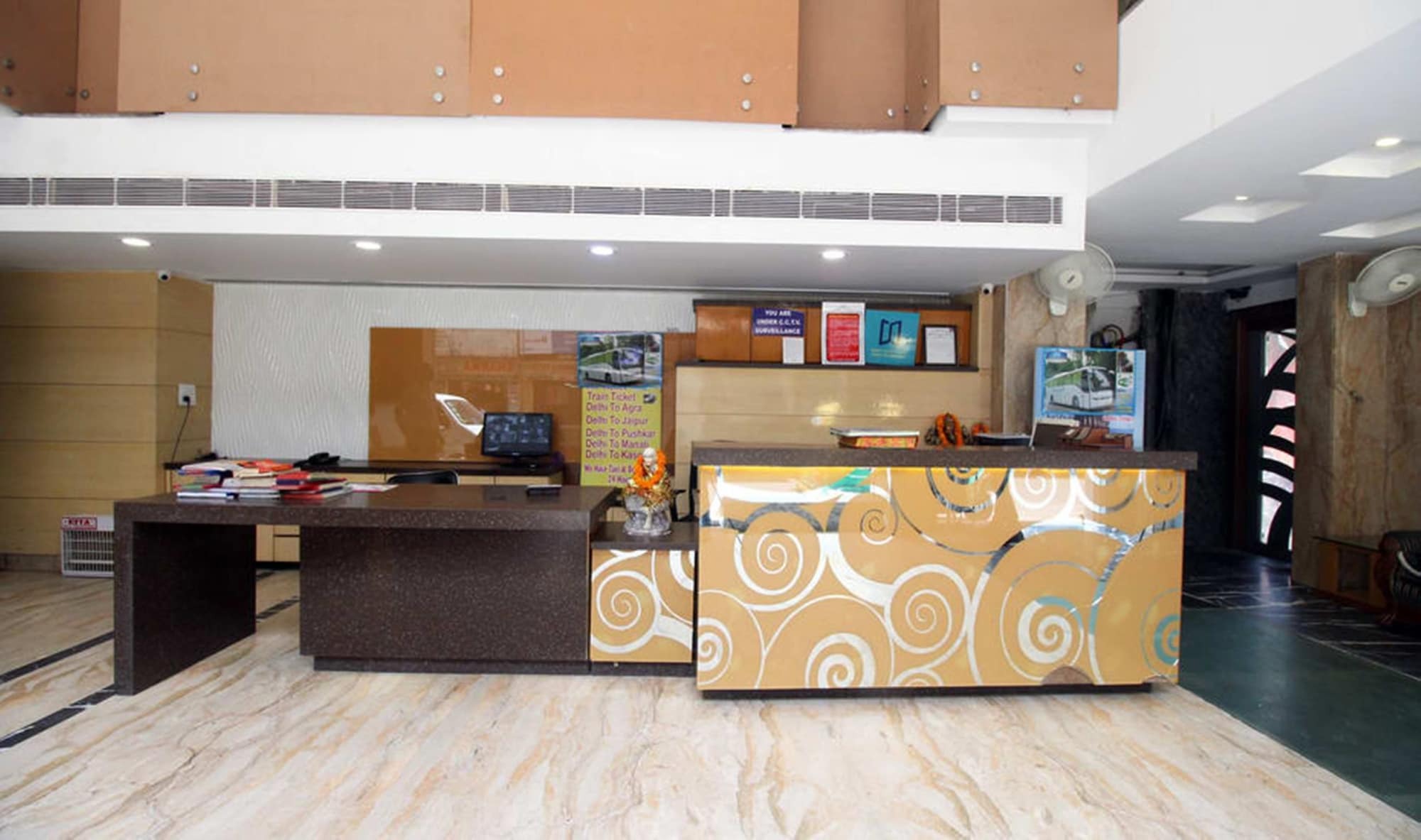Hotel Krishna Plaza 'New Delhi' - By M S Hospitality Экстерьер фото